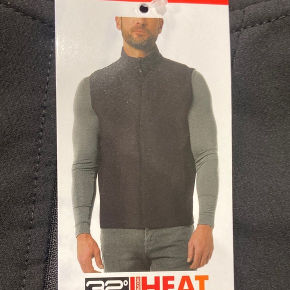 32 Degree Heat Men's Full Zip tech vest Size Medium, 3 Pocket, Black. NWT - Picture 3 of 4